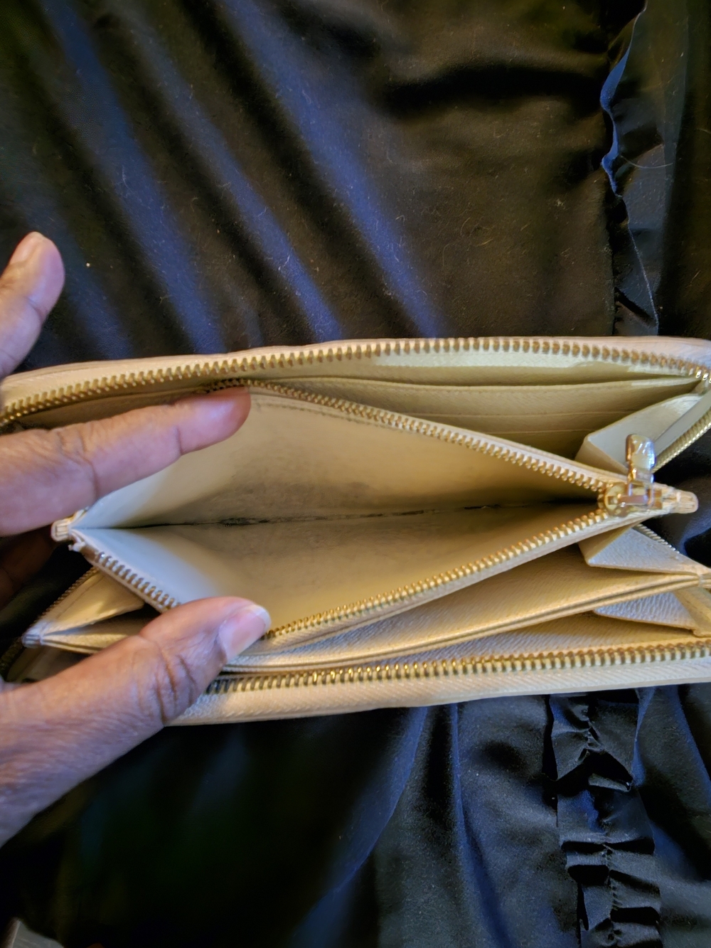 Louis Vuitton Damier Azur Zip Wallet - Cream - Picture 8 of 8